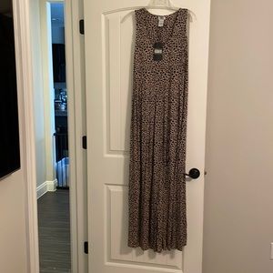 New leopard print maxi dress